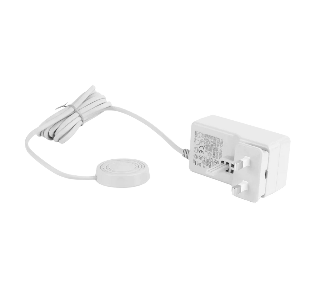 Universal magnetic power dock