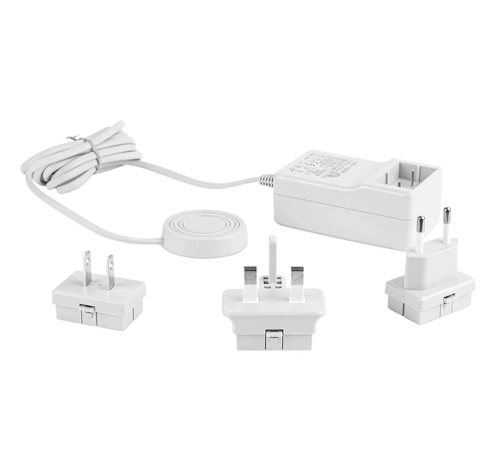 Universal magnetic power dock